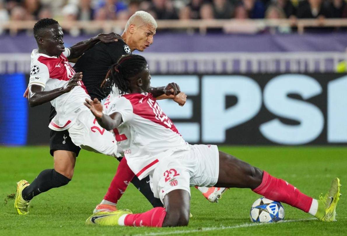 英超今晨再迎强敌，摩纳哥造点机会，主帅态度：媒体盛赞，资深球员宣示担当的简单介绍