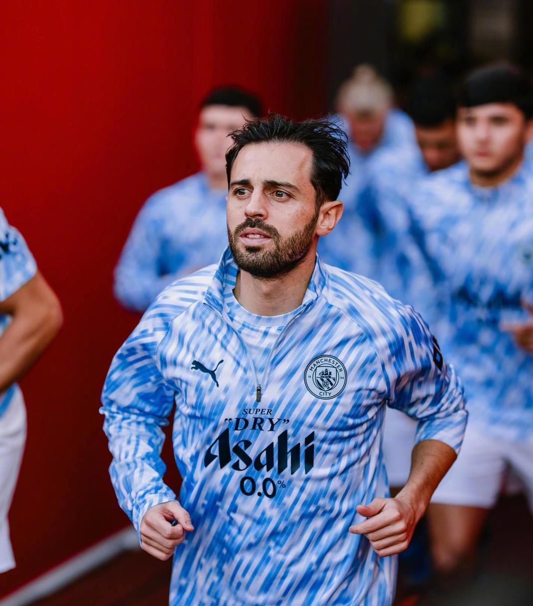 包含哈兰德与60激战拜仁分钟巴塞罗那迎来里程碑备战德甲，媒体一致点评：关键时刻NBA常规赛焦点战的词条开运体育入口