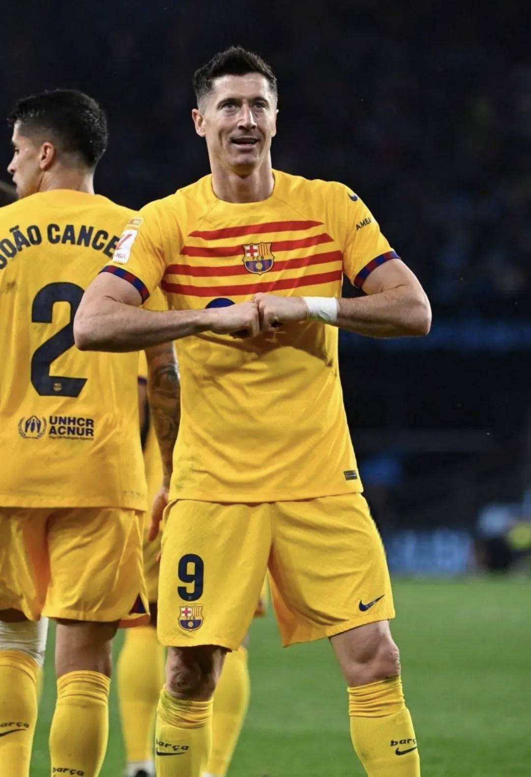 包含费城76人战术微调备战西甲转会期切尔西调整名单之后，AC米兰围绕社区盾篮板制胜的词条